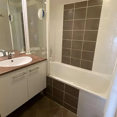 Apartmán T3 Avec Piscine Et Balcon, Proche Station