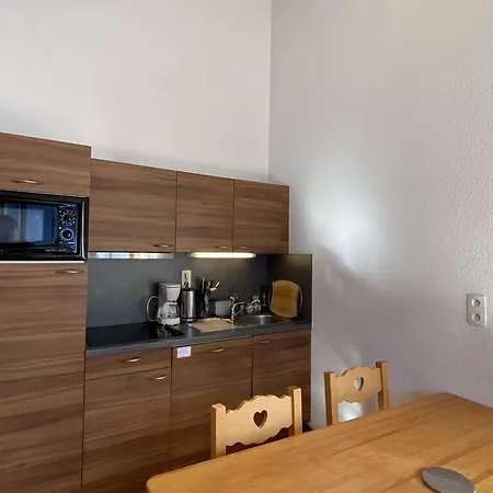 T3 Avec Piscine Et Balcon, Proche Station - Fr-1-342-333 公寓 *